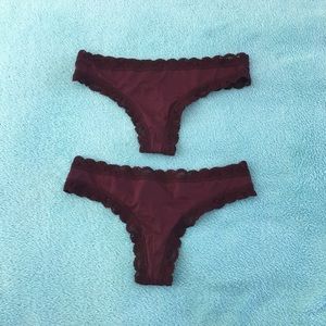 Aerie shine thongs